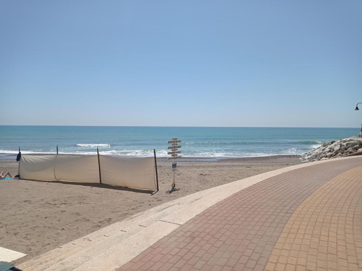 Ferienwohnung Turisstiko La Roca Chica 4 Torremolinos Exterior foto