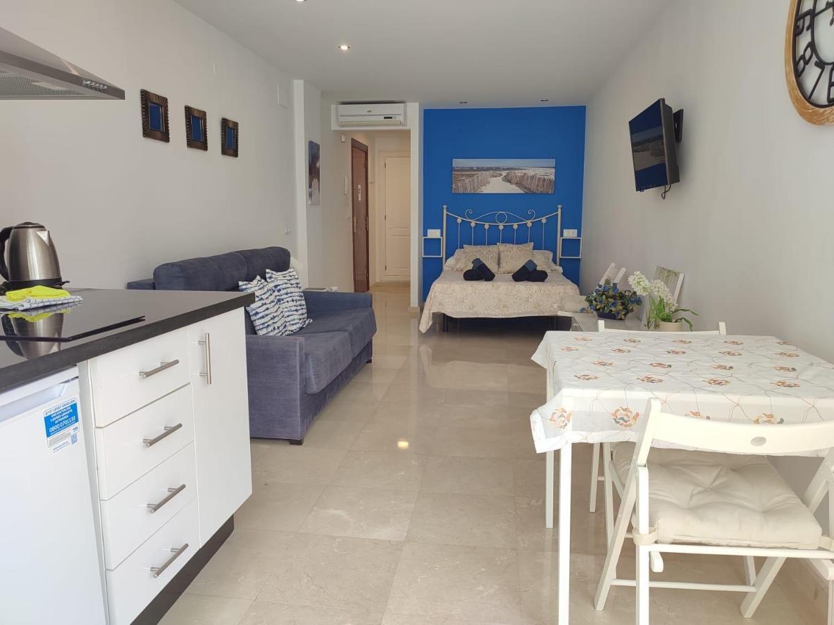 Ferienwohnung Turisstiko La Roca Chica 4 Torremolinos Exterior foto